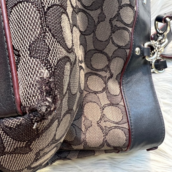 Coach shoulder bag - Picture 13 of 16